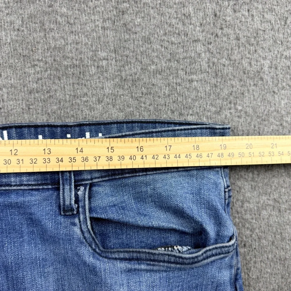 Kenneth Cole Reaction Straight Leg Women's Jeans Medium Wash Blue‎ Denim 38x32